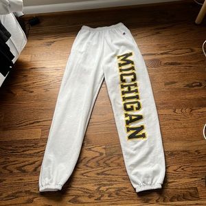 Champion University of Michigan Sweatpants. Unisex Size Small